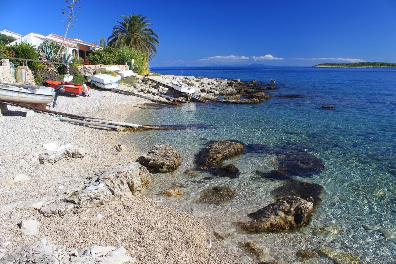 Apartments By The Sea Milna, Vis - 8895 ルカバックス エクステリア 写真