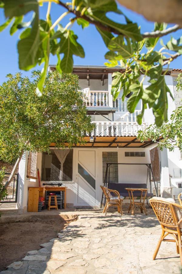 Apartments By The Sea Milna, Vis - 8895 ルカバックス エクステリア 写真