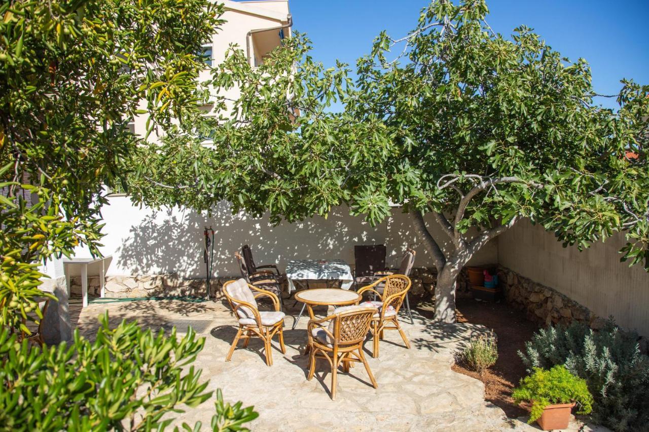 Apartments By The Sea Milna, Vis - 8895 ルカバックス エクステリア 写真