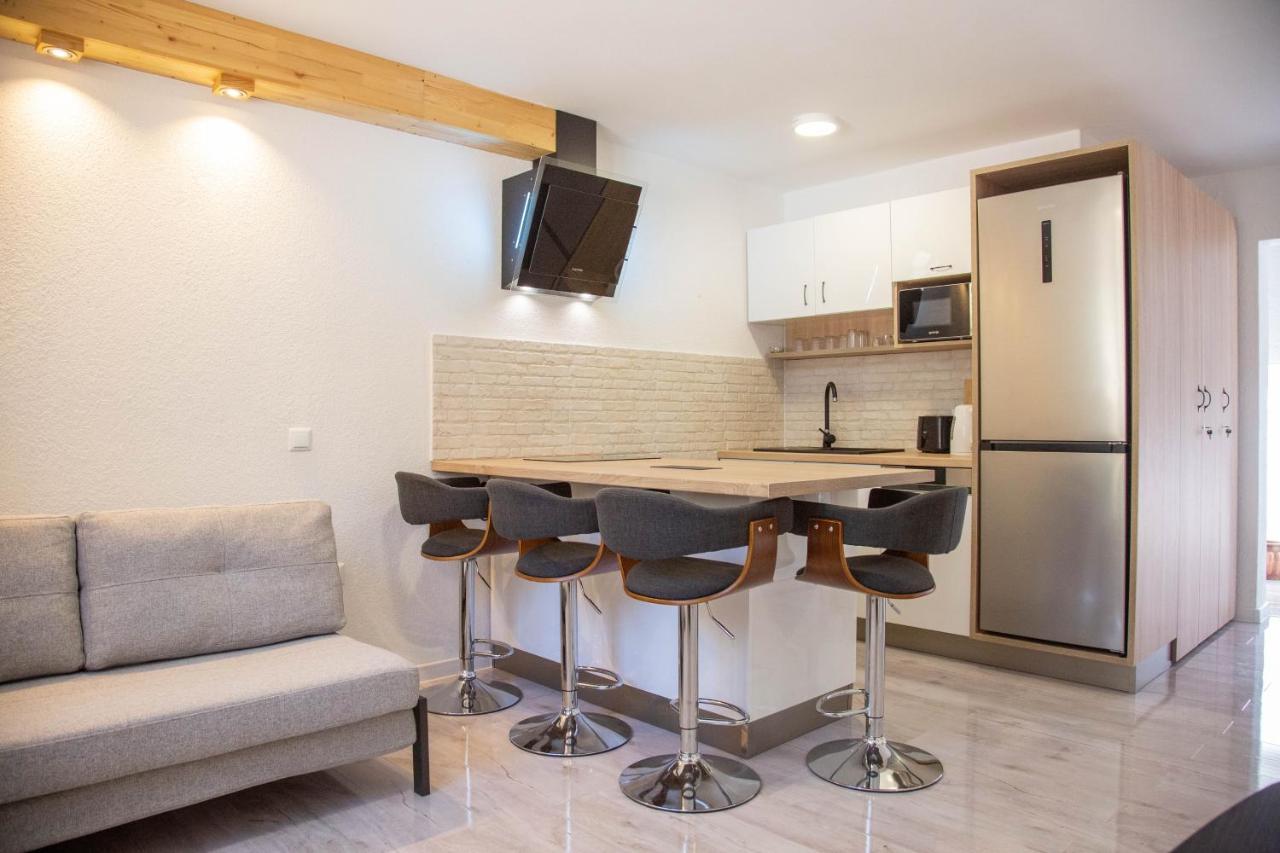 Apartments By The Sea Milna, Vis - 8895 ルカバックス エクステリア 写真