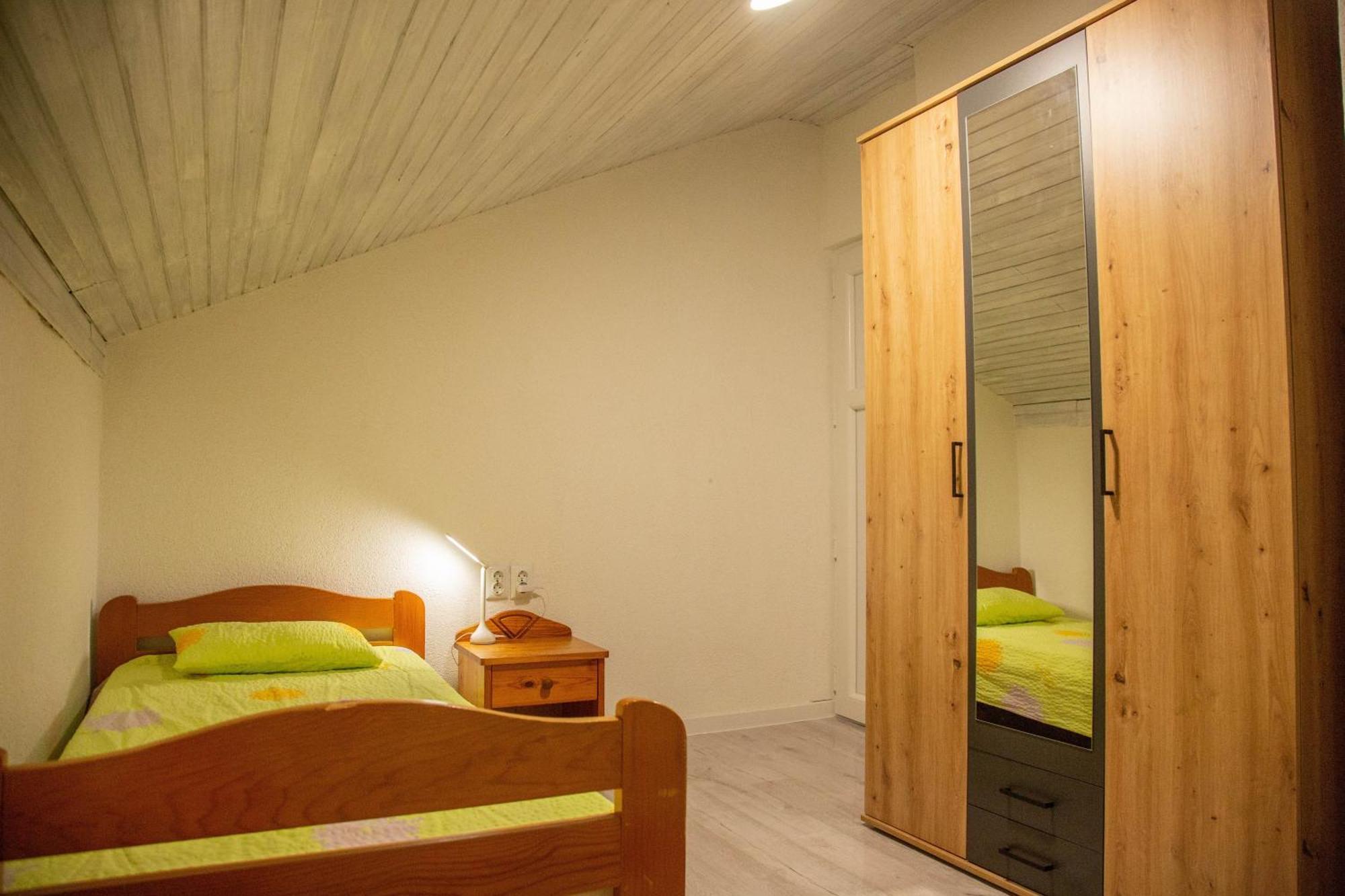 Apartments By The Sea Milna, Vis - 8895 ルカバックス 部屋 写真