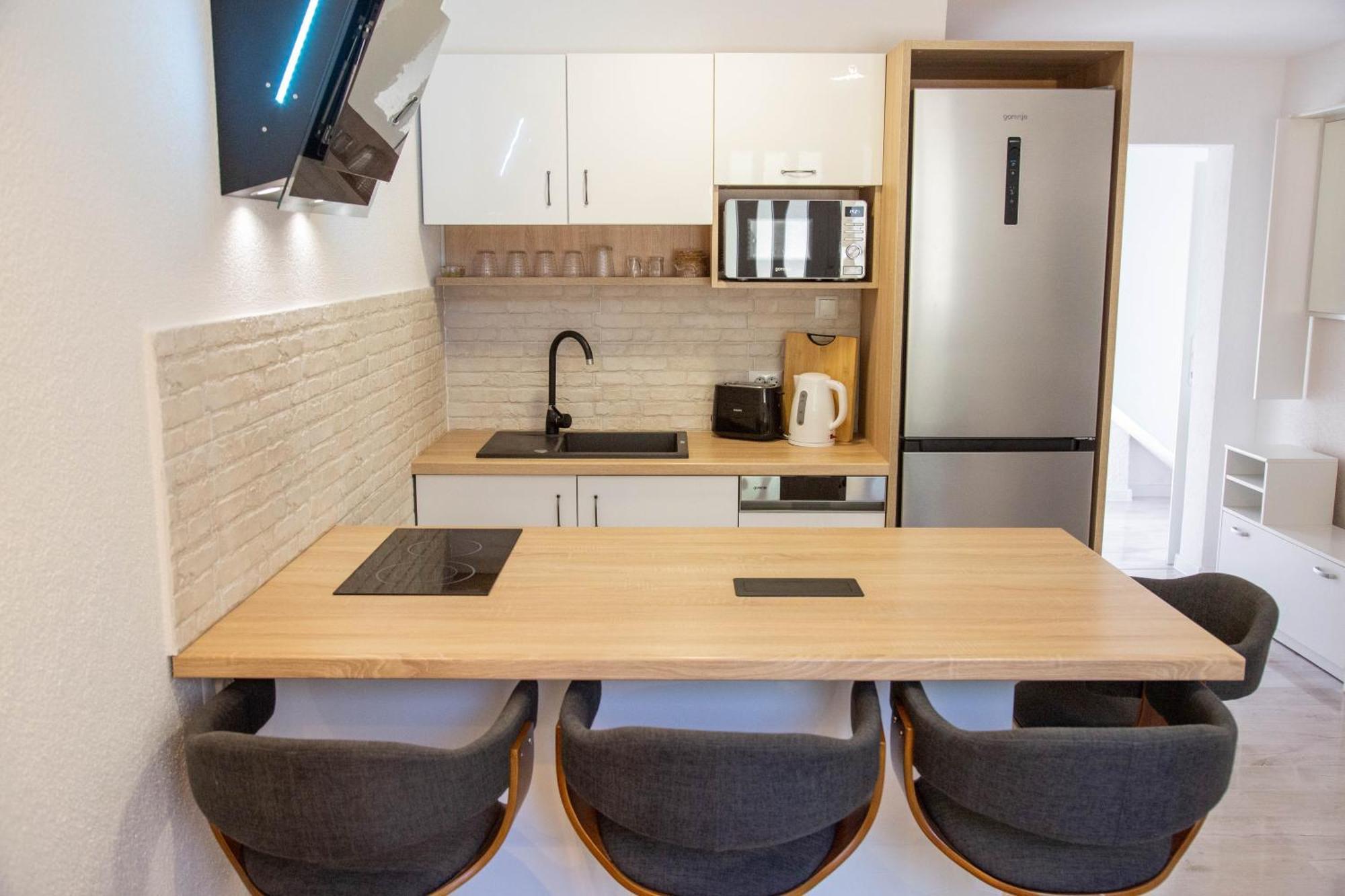 Apartments By The Sea Milna, Vis - 8895 ルカバックス 部屋 写真
